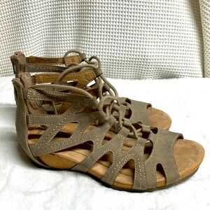Earth Spirit Tie-up ankle cork sandals